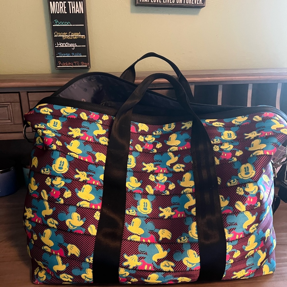 Harveys Mickey Weekender